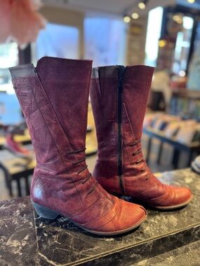 Dorking Women's Burgundy Mid-Calf Leather Boots